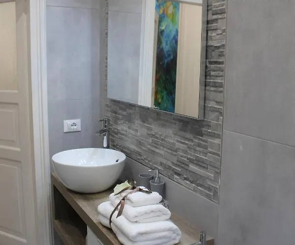 Biancospino - Maison Louise Bologna, Sant'orsola בולוניה